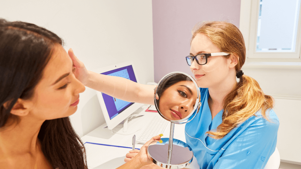Image of a cosmetic surgery consultation