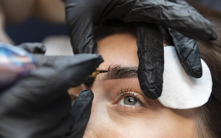 What is the difference between brow lamination & microblading?